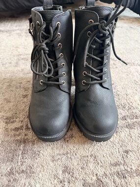 NWOT- TORRID Women’s Black Lace-Up Ankle Boots SIZE 9